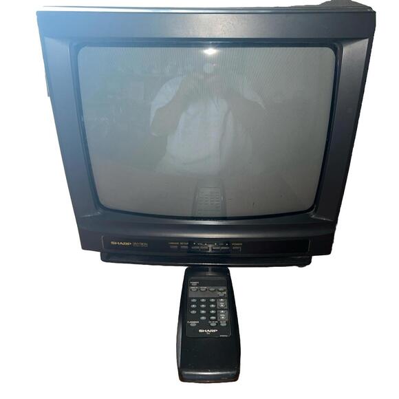 Sharp Linytron 13" CRT TV Retro Gaming Color Television Model 13E-M40 & Remote - Picture 1 of 9